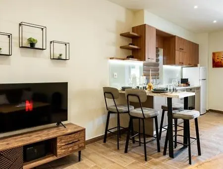 Guest House *